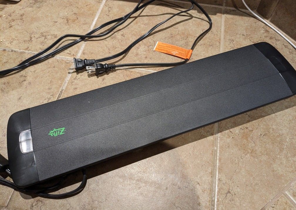 Zilla Pro Sol 20 Inch Manual Day/Night