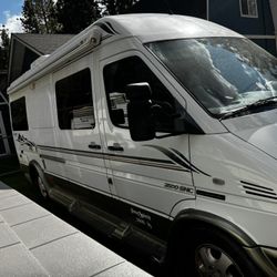 2006 Leisure Van