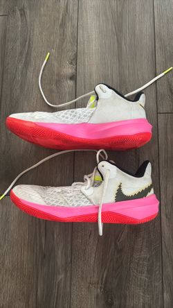 Nike Zoom Hyperspeed Court SE size 8 Volleyball Shoes