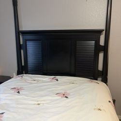 4 Poster Bed