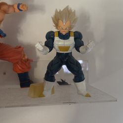 Dragon Ball Vegeta Figure