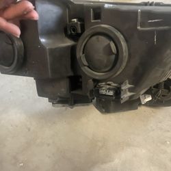 2015 Ford Edge Titanium Headlamps