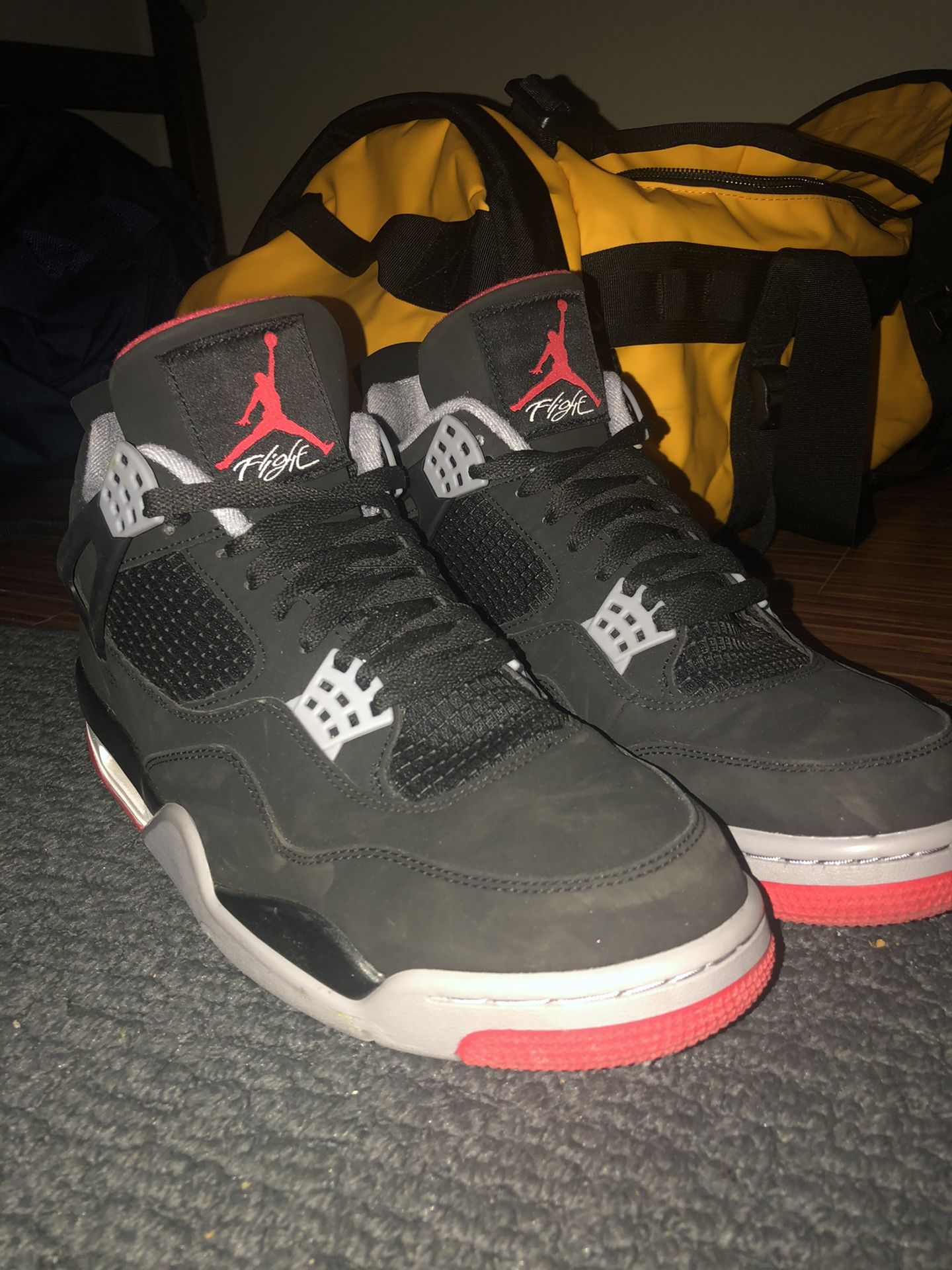 Jordan 4 Retro Bred