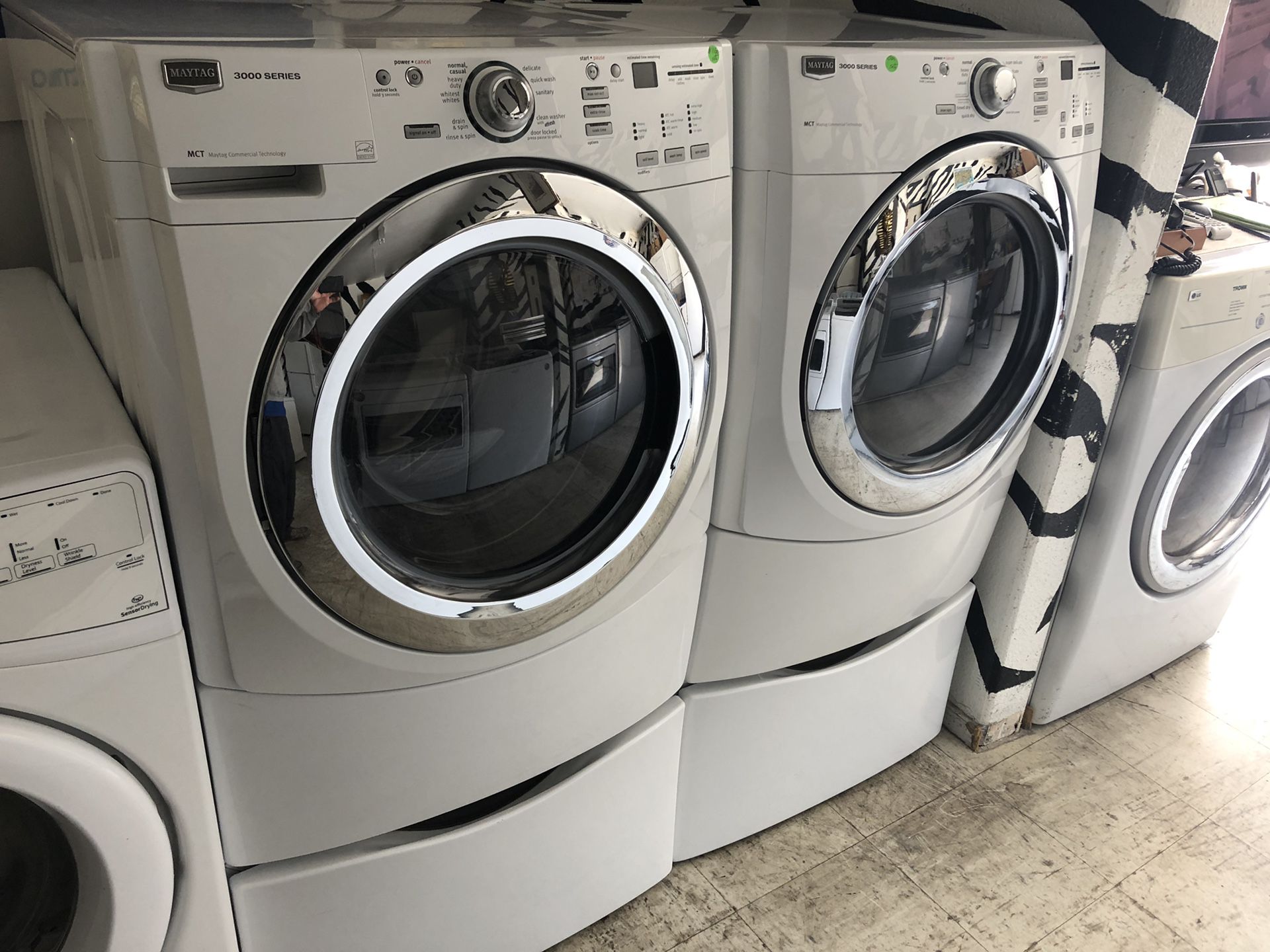 Maytag Front Load Washer and Gas Dryer W Pedestals