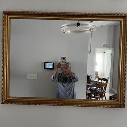 Mirror And Hall Table 