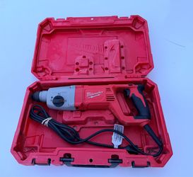 Milwaukee 8 Amp Corded 1 in. SDS D-Handle Rotary Hammer