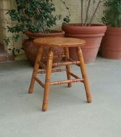 Nice lil wooden stool