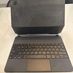 Magic Keyboard for iPad Pro 12.9 (4th Gen)