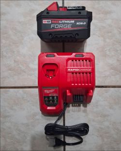 Milwaukee m18 8.0 forge battery plus rapid charger