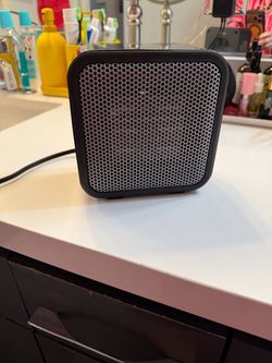 Amazon Basics Ceramic Portable Mini Space Heater