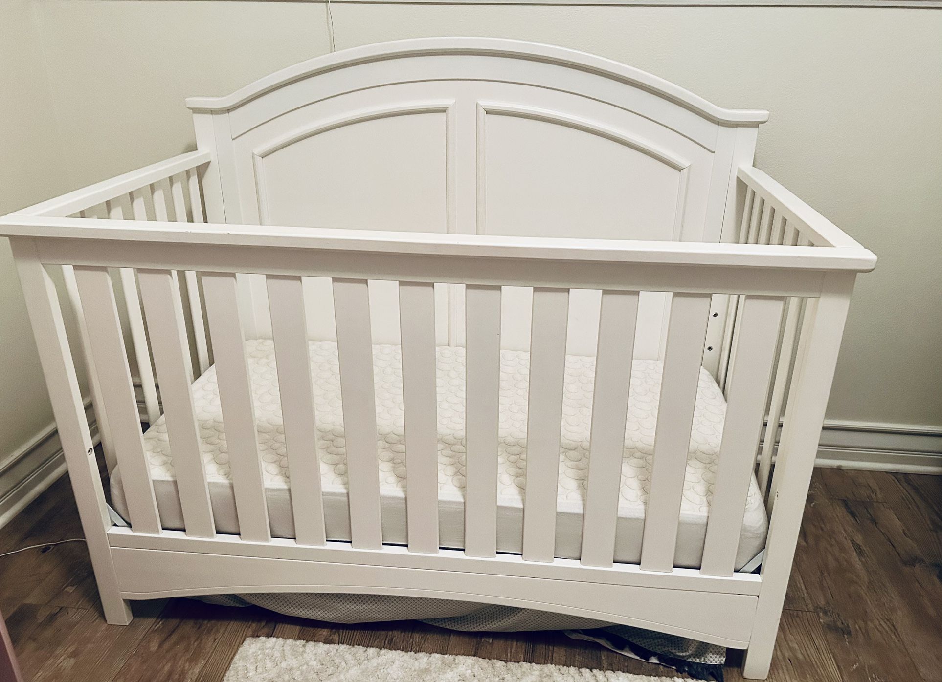 Delta Baby Crib 4 in 1 (Bianca White) with Costco Mattress