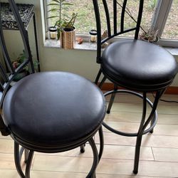 Swivel Black Kitchen High Chairs