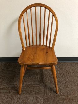 Vintage Windsor Bowback Solid Wood Dining Chair / Side Chair
