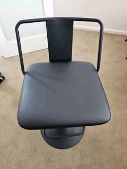 Raynesys Adjustable Swivel Bar Stools – Set of 2
