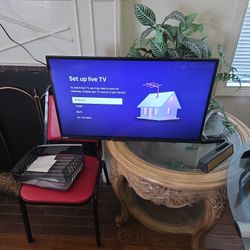Philips Roku TV 28.5 Inch 