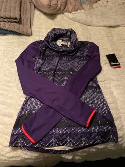 Women Nike sweater hyper warm