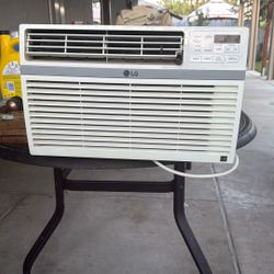 Window AC Unit 