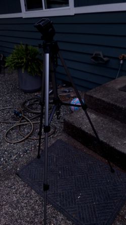 Ambico Camera Tripod with Pan Head