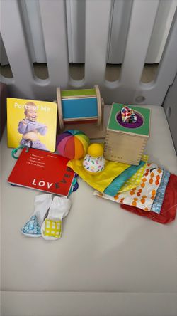 Lovevery Months 5-6+ The Senser Play Kit