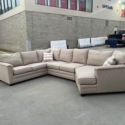 Beautiful clean 3 piece Sam Moore sectional Couch 