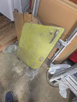 2 Doors For a 1972 MG M