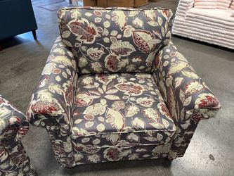 Vintage set with wooden legs