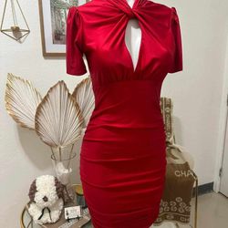 New Women's Dress Available In Size Small Medium And Large 