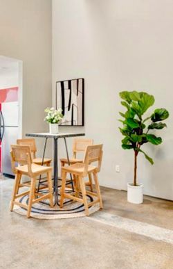 Tall table