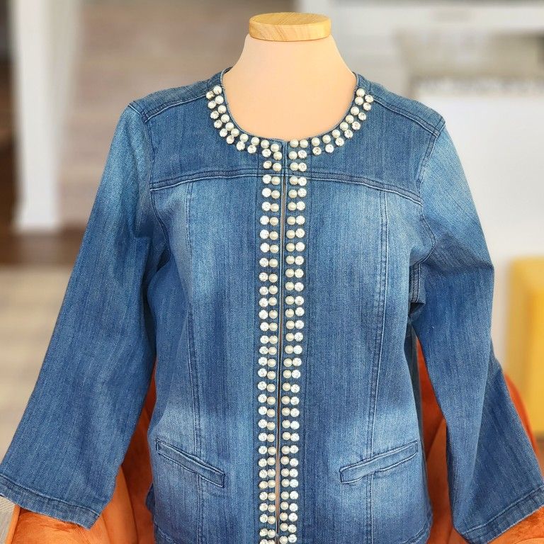 Women's Pearl/Bling Blue Denim Jacket!