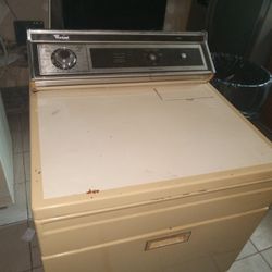 Whirlpool Washer And Dryer 