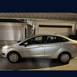 16 Ford Fiesta 
