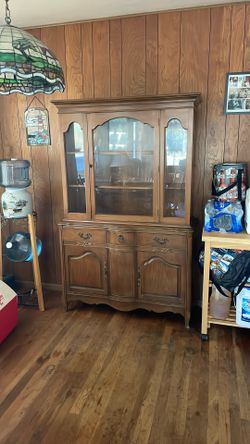 Vintage China Cabinet Hutch