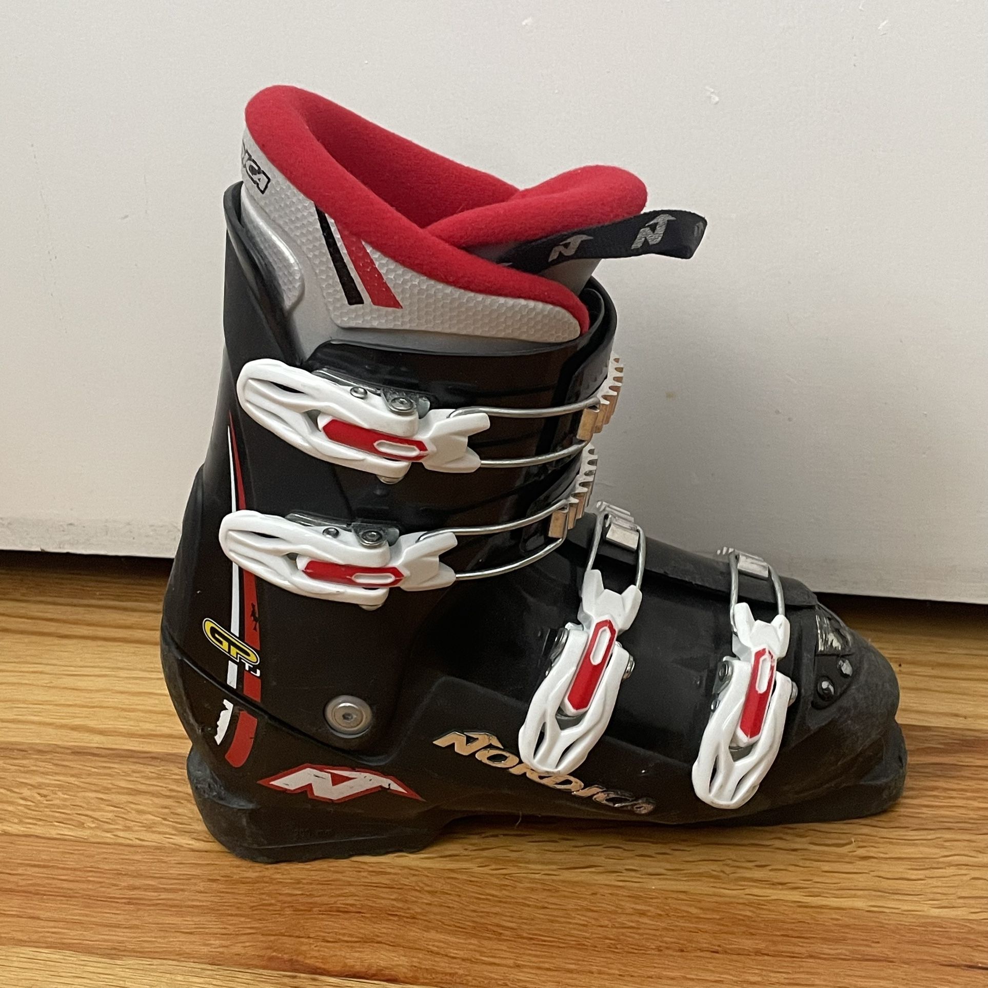 Nordica GP TJ Junior Youth Ski Boots - Size 7.5 / Mondo 25.5 / 290 mm Black Red