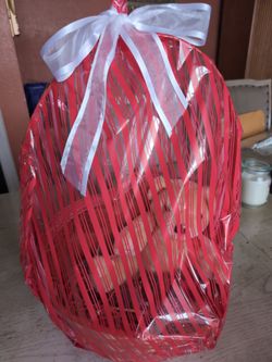 Valentine Basket S