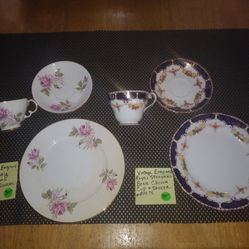 24 Piece Fine Bone China From England.. Teacup Saucer Plate.. 8 Sets. Excellent Condition! . Selling Them As A Bundle. All Sales Final.