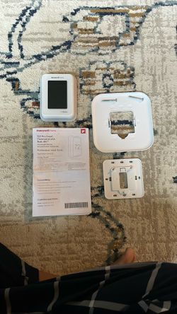 Honeywell T10 Pro Smart Thermostat With RedLINK