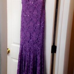 Gorgoues magenta dress