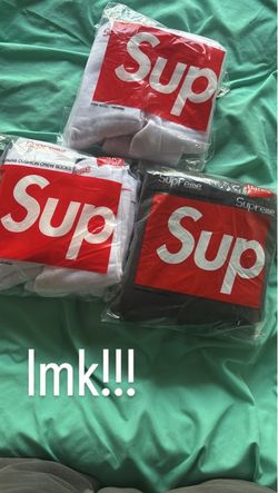 Supreme socks