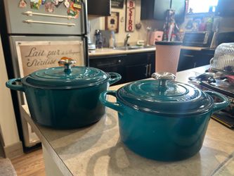 Tramontina Enameled Cast-Iron 5.5-qt. & 3.5-qt. Dutch Oven