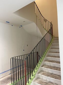 Interior De Metal 