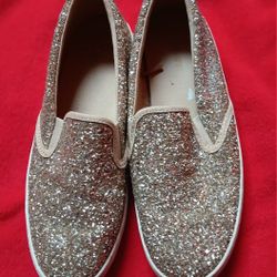 Womens Size 8 Old Navy Gold Glittery Slip Ons
