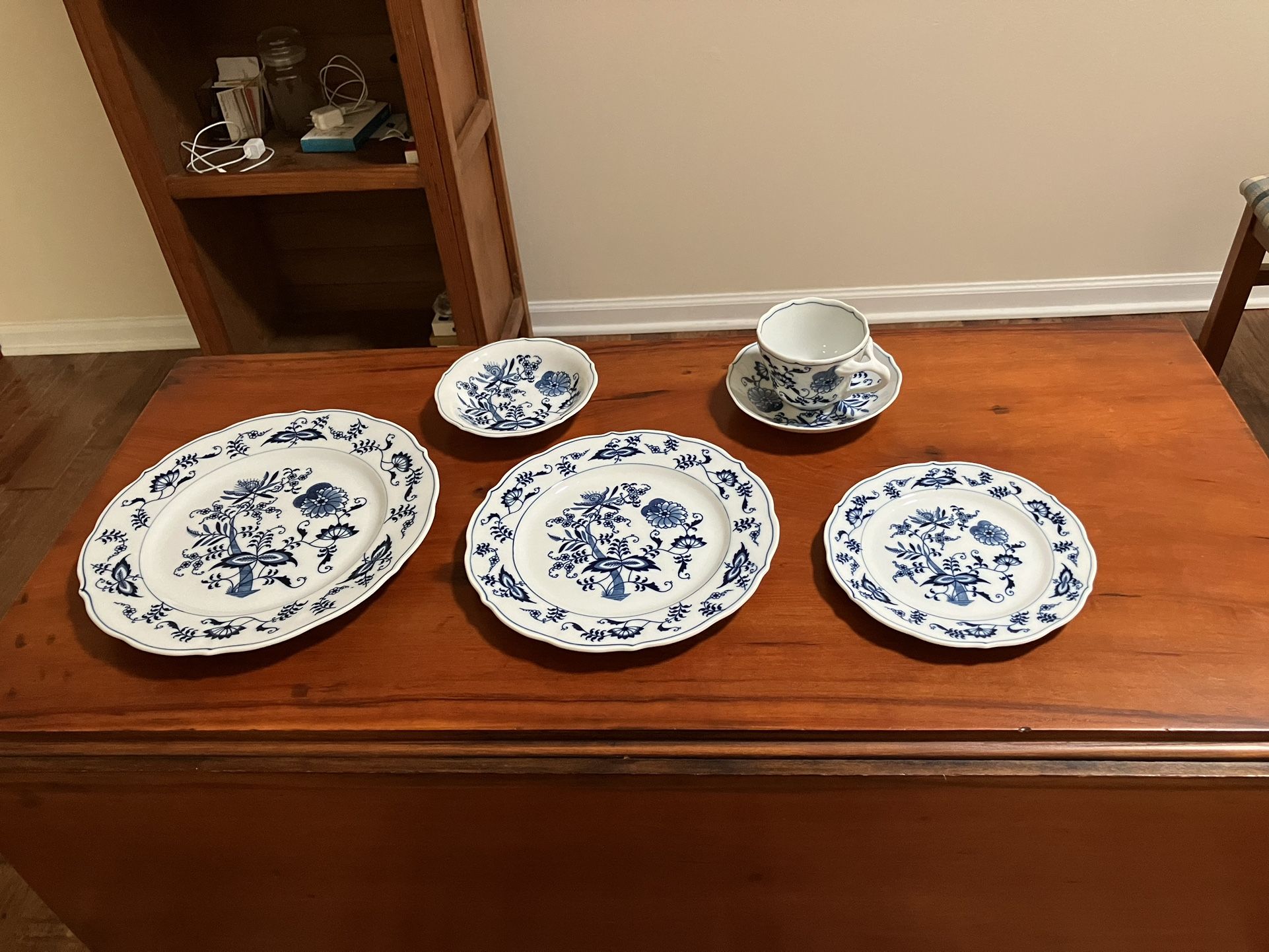 Blue Danube Dishes