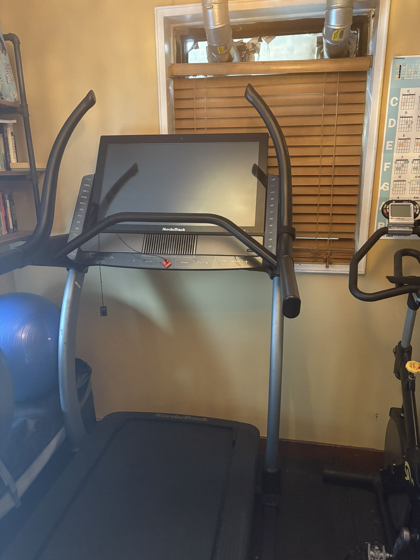 NordicTrack Commercial X32i Treadmill