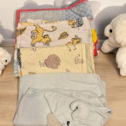  Set of Baby Blankets and Hooded Towel