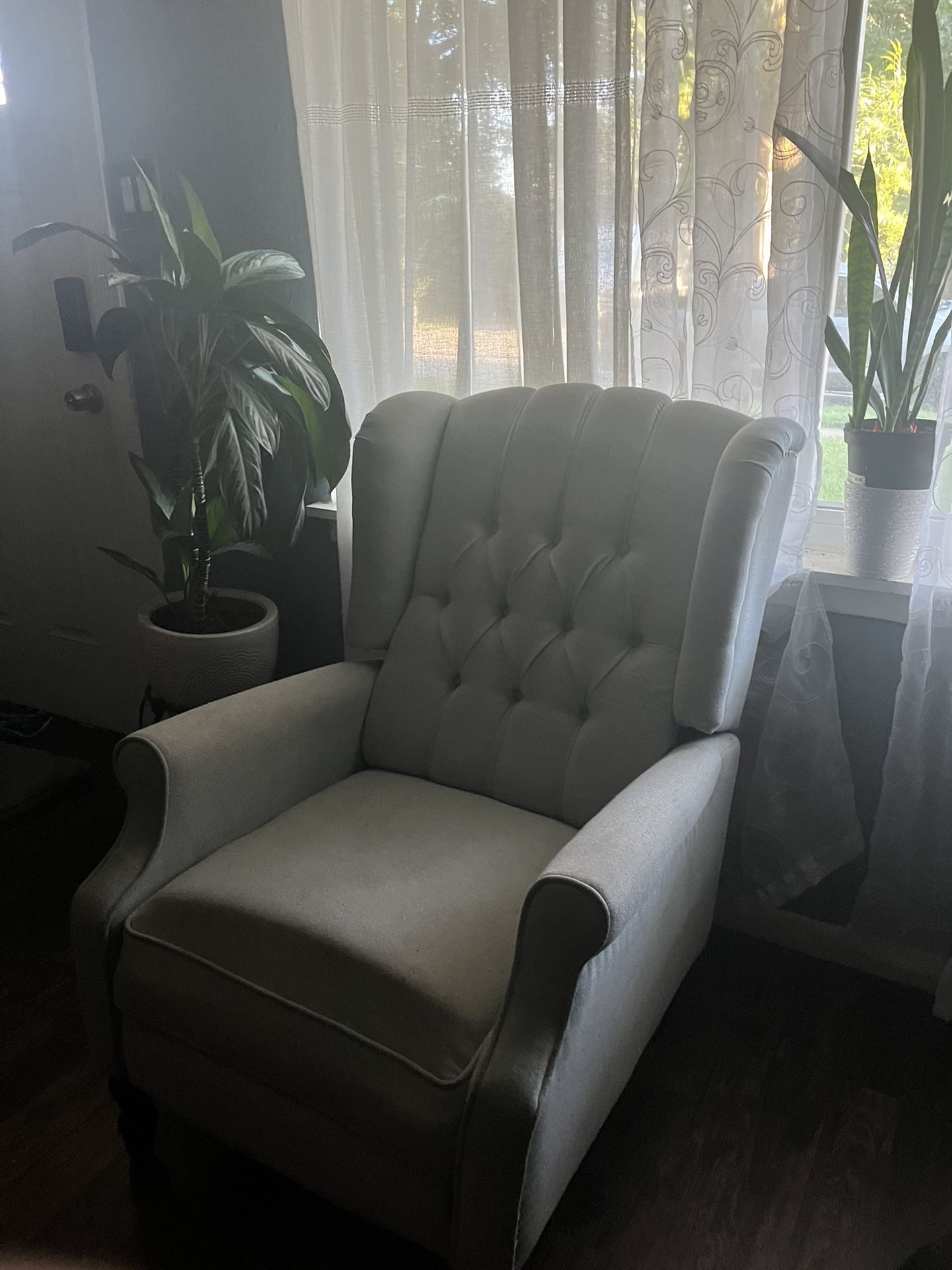1 Person Love Seat 