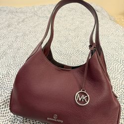 NEW Michael Kors Kelsey Large Pebbled 