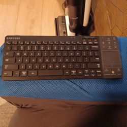 Sansung Wireless Tv Keyboard -VG-kBD-2000 