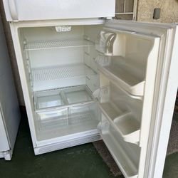 Frigidaire Refrigerator