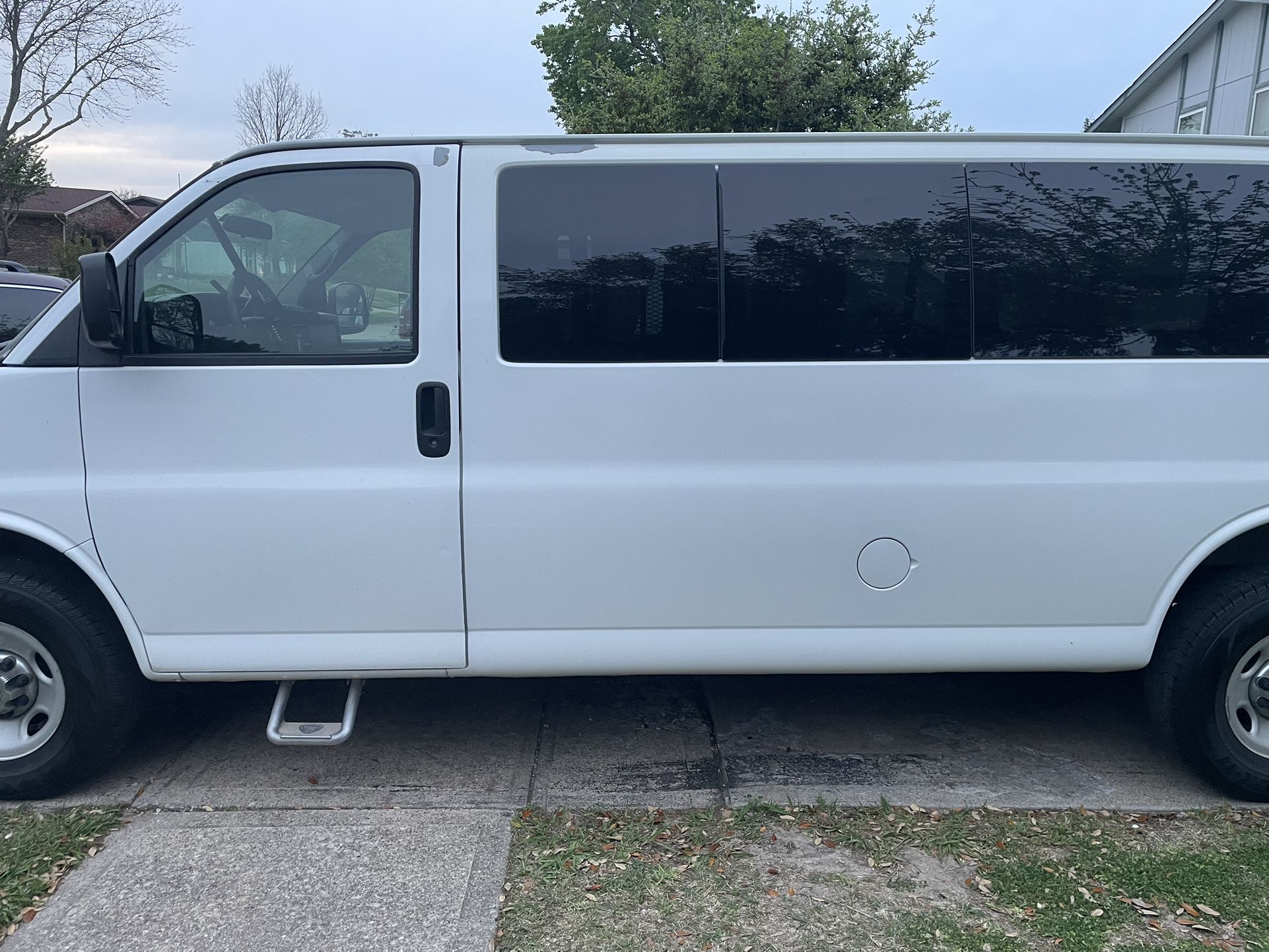 2008 Chevy express 3500 extended work van