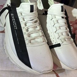 GIVENCHY Tenis (10) 41 